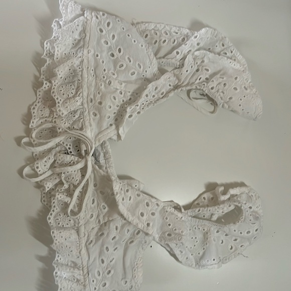 White Eyelet ruffle top - Picture 1 of 2